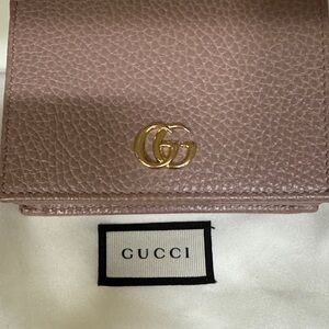 Gucci Pebbled Calfskin Porcelain Rose Marmont Wallet with GG Logo